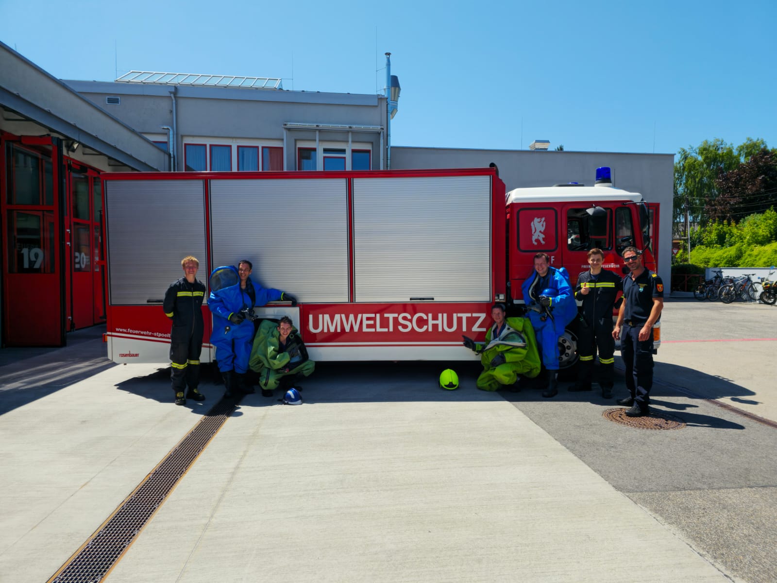Gefahr erkannt – Gefahr gebannt: CSA-Schutzanzug-Stufe-3-Übung des AFK